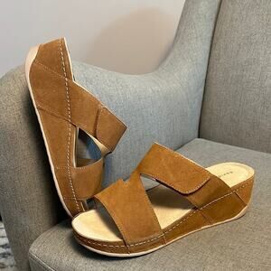 David Tate Laurel size 9 wide wedge sandal